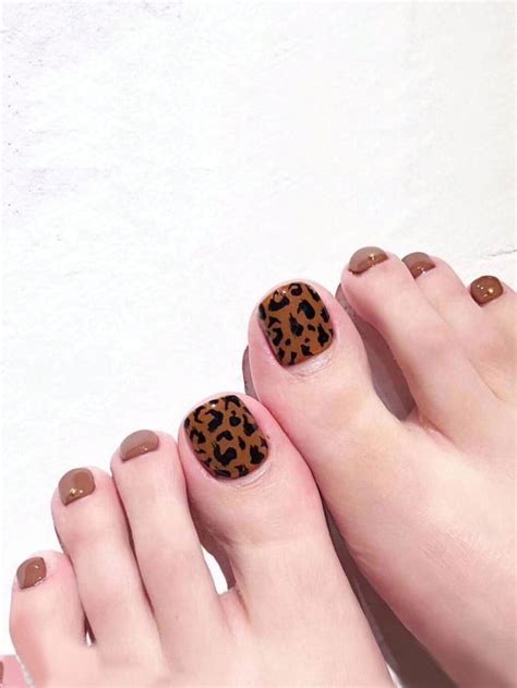 leopard print toe nail polish.